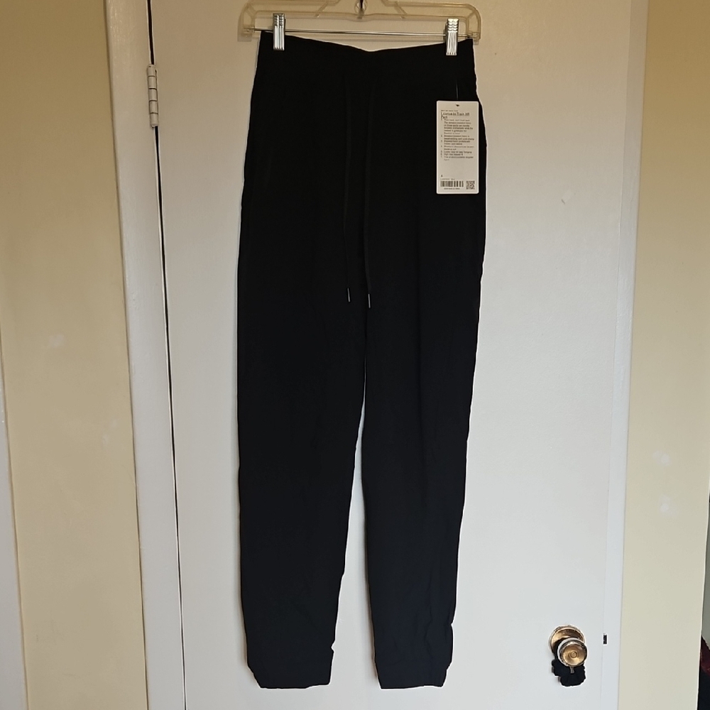Lululemon License To Train HR Pant Black Size 4